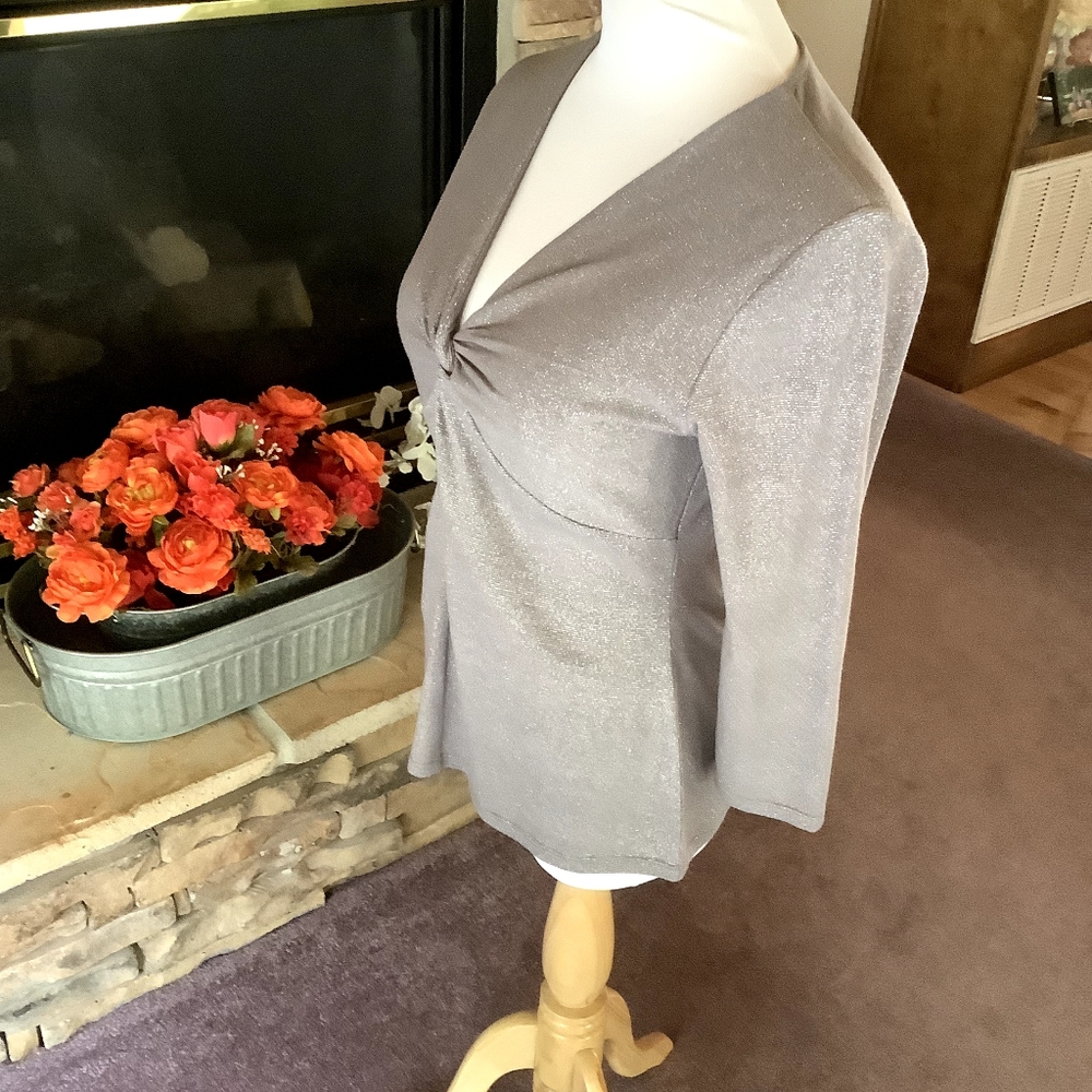 Top - Picture 3 of 4